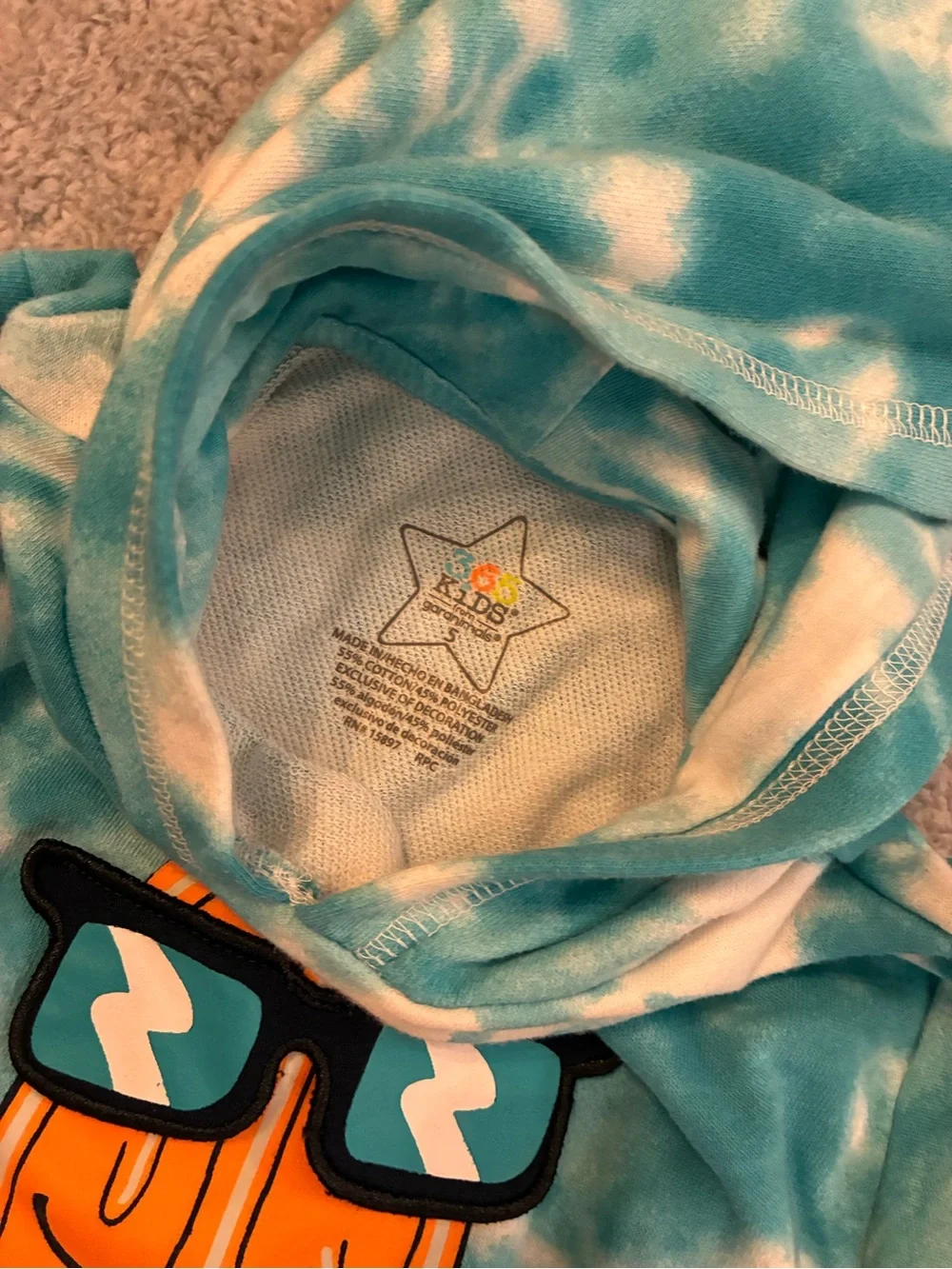Bundle of 9 Piece Boys Kids Size 5 Clothing… Sweatshirts, Shirts, Pajamas, pants